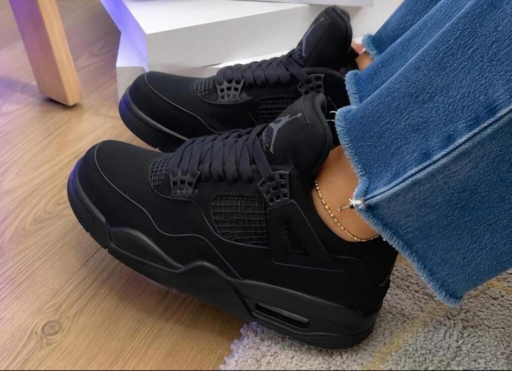Air Jordan 4 Black Cat